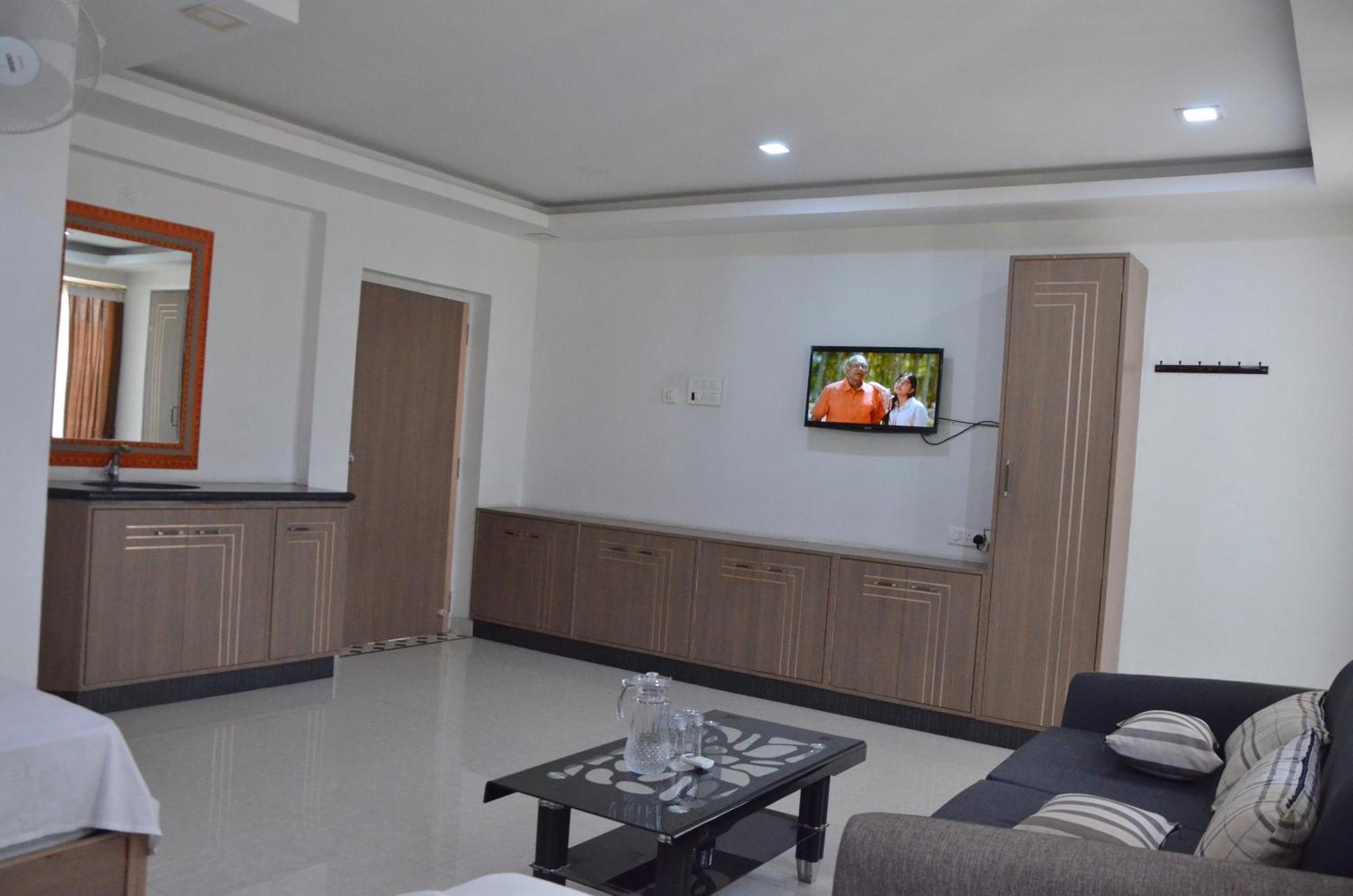 Golden Grand By Xury Hotels Tiruchchendūr Екстериор снимка